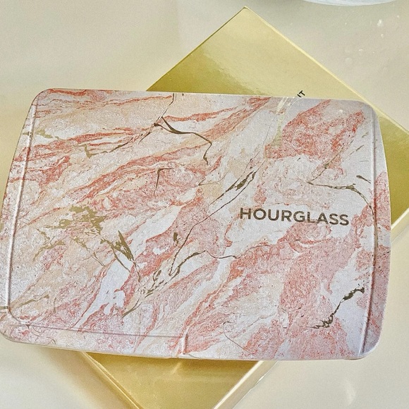 Hourglass Makeup Hourglass Ambient Lighting Edit Face Palette Universe Poshmark